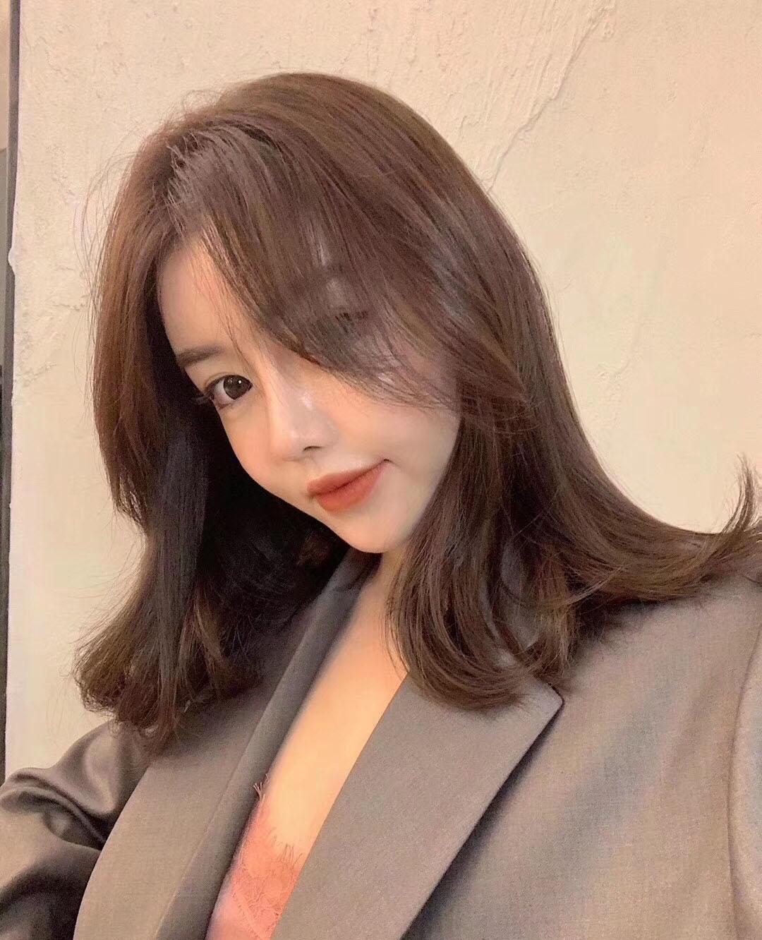 最新女生皮肤,最新女生皮肤,绽放自然光彩的秘诀