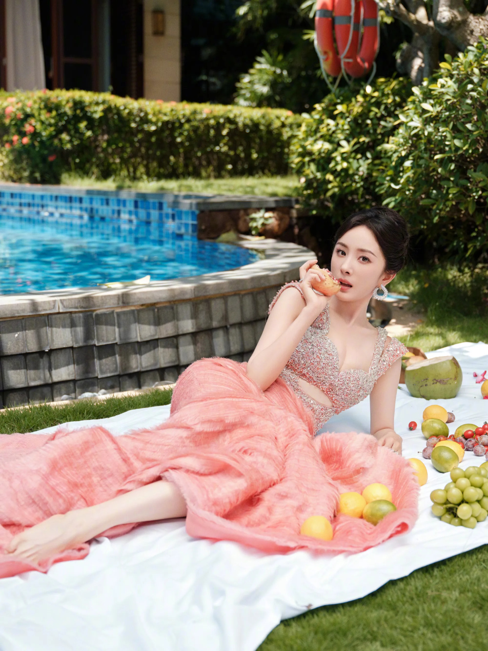 田曦薇最新私服,田曦薇最新私服,时尚潮流的引领者,展现个性魅力的独特风采,田曦薇最新私服,时尚潮流的引领者,展现个性魅力的独特风采