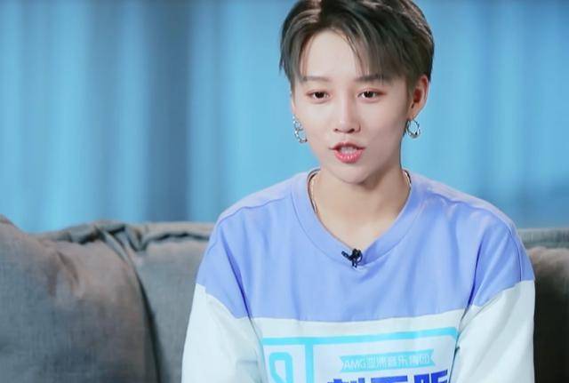 刘雨昕最新采访,刘雨昕,星光璀璨,梦想翱翔,刘雨昕星光闪耀之旅,梦想翱翔的璀璨之旅