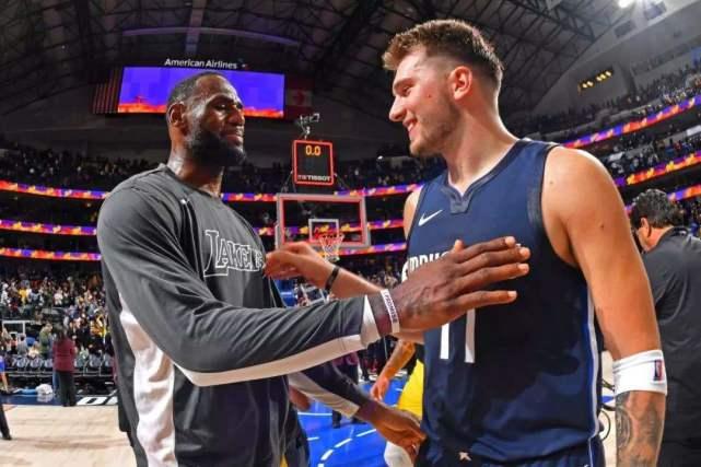 手机怎么看nba比赛直播,如何利用手机观看NBA比赛直播——随时随地尽享篮球盛宴,手机观看NBA比赛直播指南,随时随地尽享篮球盛宴
