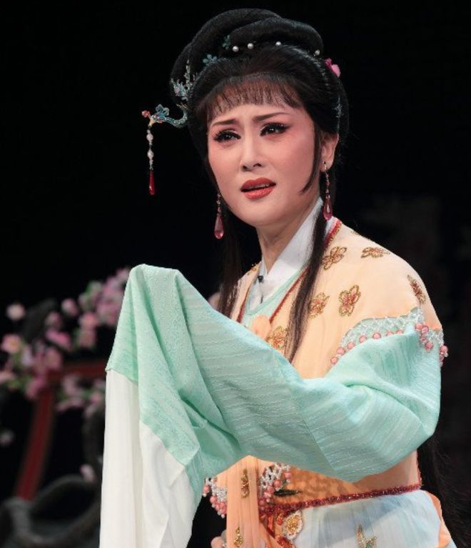 越剧演员单仰萍,越剧璀璨星耀——单仰萍,越剧璀璨之星,单仰萍的闪耀之路