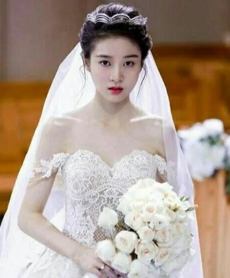 最新婚纱图片,最新婚纱图片流行趋势与浪漫演绎，最新婚纱图片流行趋势，浪漫演绎与时尚展现